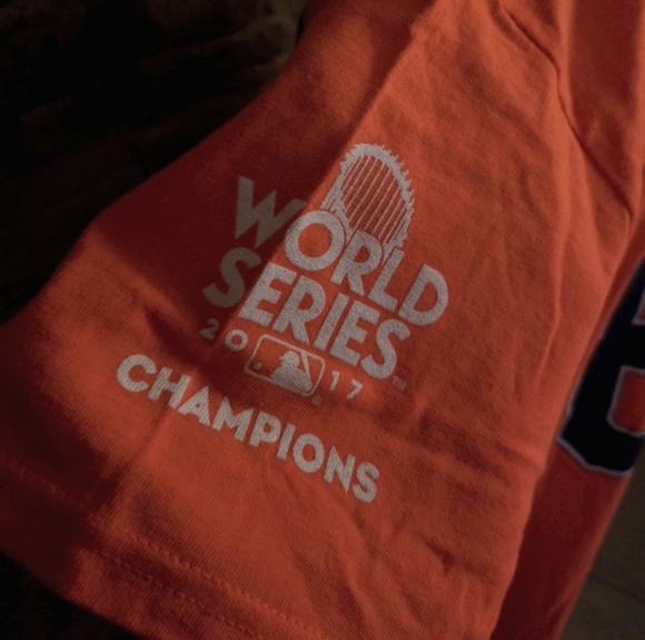 2017 World Series Champs! Houston ASTROS! ⚾️🥇🏆⚾️ - Picture 3 of 6